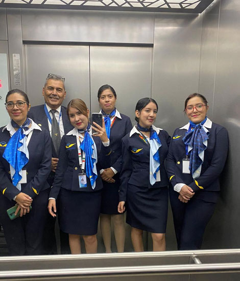 Capacitación Aeronáutica de Tecámac, Estudia para Sobrecargo de Aviación